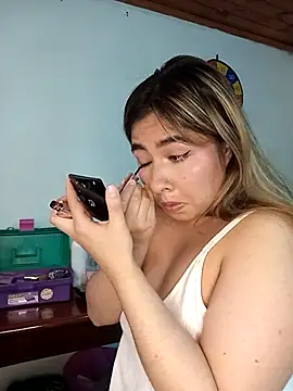 Snapshot of sofiazaf5 chatting on December 15, 2025, 1:26 pm sofiazaf5 online show from December 15, 2025, 1:26 pm