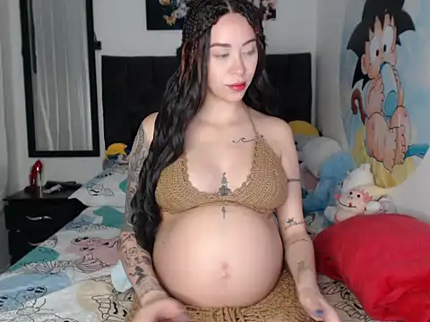 Queen of m111lk online show from December 18, 2025, 11:11 pm