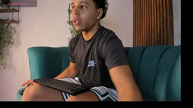 Adrian Volt online show from January 9, 2026, 2:58 am