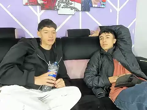 heyy noah11 online show from March 31, 2026, 1:33 pm