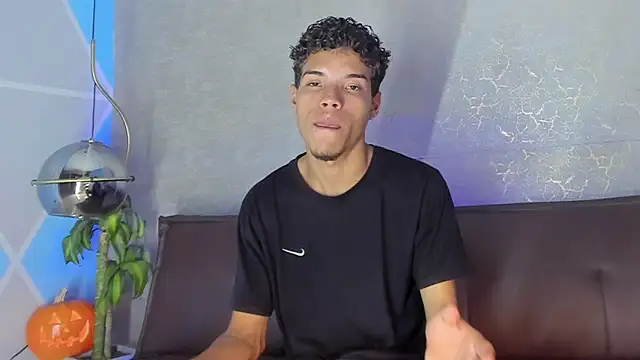 Snapshot of jhojan_foxxx_ chatting on October 18, 2025, 7:36 pm jhojan foxxx online show from October 18, 2025, 7:36 pm