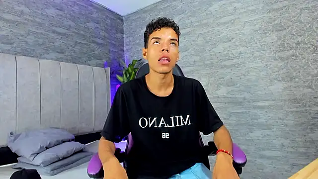 Snapshot of jhojan_foxxx_ chatting on November 19, 2025, 8:31 pm jhojan foxxx online show from November 19, 2025, 8:31 pm