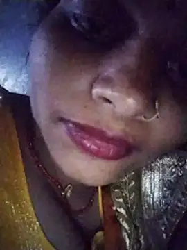 kiara-simmi online show from December 3, 2025, 4:05 pm