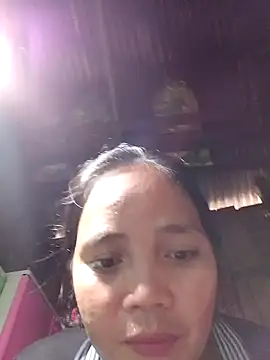 Snapshot of sweet_lara33 chatting on October 12, 2025, 7:18 am sweet lara33 online show from October 12, 2025, 7:18 am