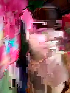 Snapshot of sweet_lara33 chatting on October 13, 2025, 2:00 am sweet lara33 online show from October 13, 2025, 2:00 am