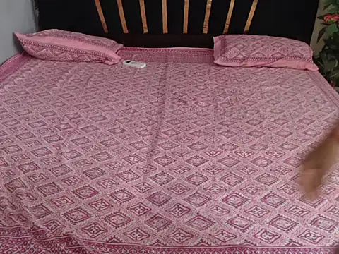 hii tanisha online show from October 24, 2025, 5:04 am