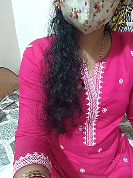 Snapshot of Best_Kannada_Couple chatting on February 9, 2026, 5:44 am Best Kannada Couple online show from February 9, 2026, 5:44 am