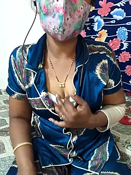 Snapshot of Best_Kannada_Couple chatting on March 10, 2026, 5:29 pm Best Kannada Couple online show from March 10, 2026, 5:29 pm