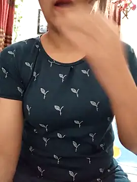 Tanha18 online show from April 16, 2026, 5:25 pm