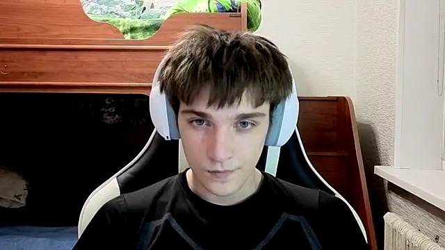 sweeetangeel online show from November 17, 2025, 6:35 pm