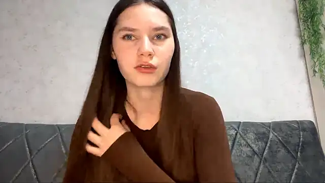 KaseyByczek online show from October 12, 2025, 5:56 pm