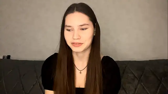 KaseyByczek online show from October 30, 2025, 4:19 pm