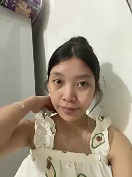 Snapshot of linh-lan1 chatting on June 15, 2026, 3:03 pm linh-lan1 online show from June 15, 2026, 3:03 pm