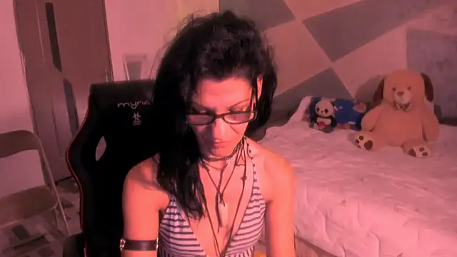 SweetSin40 online show from July 28, 2026, 8:52 pm