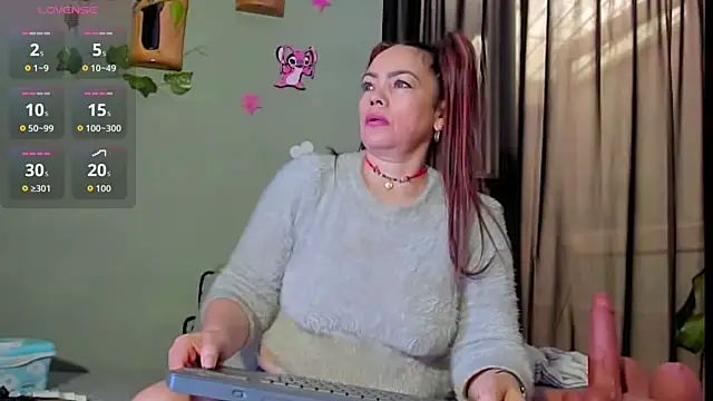 Sharlott smith online show from November 4, 2025, 7:13 pm