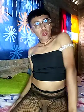 karola horny online show from October 23, 2025, 1:32 pm