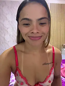 safadinhaquenteW online show from March 26, 2026, 2:39 am