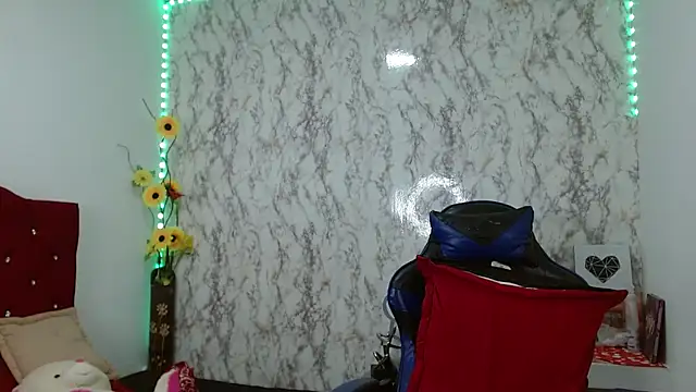  Danna Milf  online show from November 23, 2025, 12:21 am