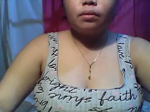 Snapshot of sweet_rhetta04 chatting on October 17, 2025, 8:17 am sweet rhetta04 online show from October 17, 2025, 8:17 am