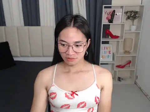 PetiteAsianMarian online show from October 15, 2025, 10:15 am