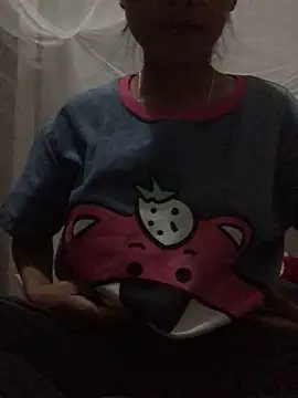 namicute online show from October 12, 2025, 2:05 pm