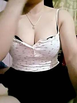 SansanCii online show from April 6, 2026, 10:33 pm