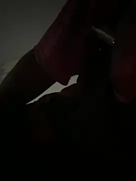 Nolaboyz online show from April 17, 2026, 3:42 am