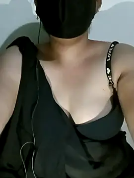 Jessica-03 online show from October 17, 2025, 8:44 pm