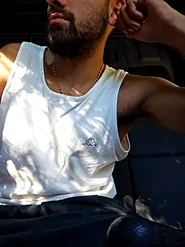 Snapshot of Arf097 chatting on October 24, 2025, 1:29 pm Arf097 online show from October 24, 2025, 1:29 pm