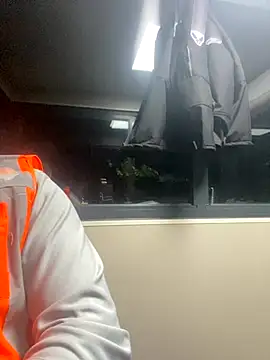 arasazgin online show from November 3, 2025, 11:26 pm