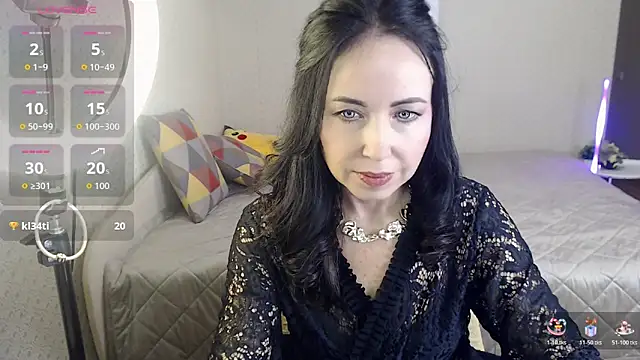 beautiful moon3 online show from April 13, 2026, 2:55 pm