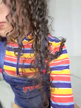 danna gomez 07 online show from October 25, 2025, 4:31 am