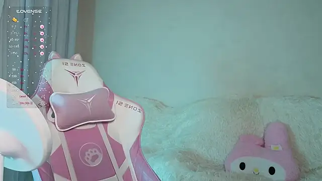 Snapshot of MiranaLieberttt chatting on November 23, 2025, 9:47 pm MiranaLieberttt online show from November 23, 2025, 9:47 pm