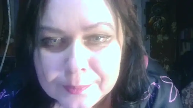 CharleeKendall online show from November 18, 2025, 3:16 pm