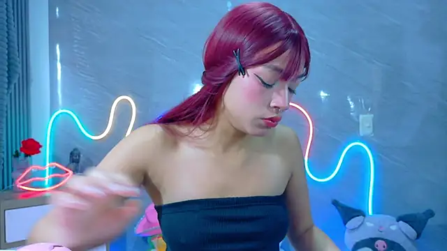 Snapshot of Naaomi_cute chatting on January 15, 2026, 12:43 pm Naaomi cute online show from January 15, 2026, 12:43 pm