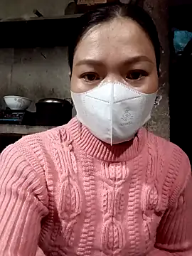 Snapshot of nat-tri chatting on December 5, 2025, 12:08 am nat-tri online show from December 5, 2025, 12:08 am