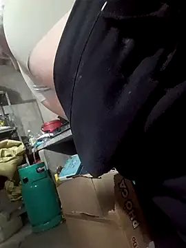 Snapshot of nat-tri chatting on January 5, 2026, 6:11 pm nat-tri online show from January 5, 2026, 6:11 pm