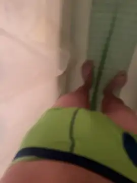 Snapshot of LilCheeky chatting on December 21, 2025, 10:22 am LilCheeky online show from December 21, 2025, 10:22 am