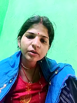 Karishma cute online show from November 3, 2025, 2:35 am