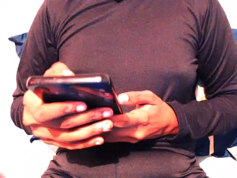 Snapshot of EroticPooja chatting on March 17, 2026, 10:46 pm EroticPooja online show from March 17, 2026, 10:46 pm