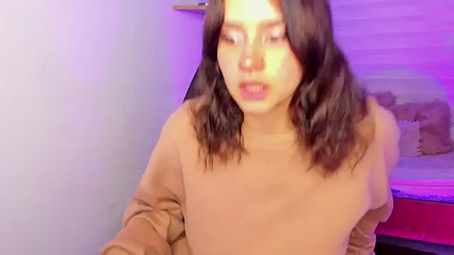 Snapshot of Emily_Lindey chatting on October 21, 2025, 3:29 am Emily Lindey online show from October 21, 2025, 3:29 am