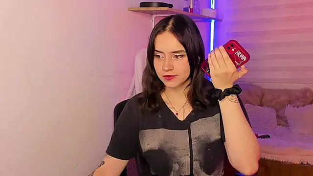 Snapshot of Emily_Lindey chatting on October 23, 2025, 3:28 am Emily Lindey online show from October 23, 2025, 3:28 am