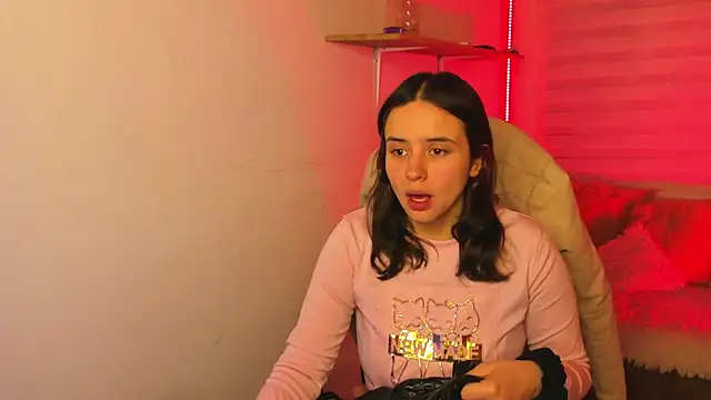 Snapshot of Emily_Lindey chatting on November 10, 2025, 3:16 am Emily Lindey online show from November 10, 2025, 3:16 am