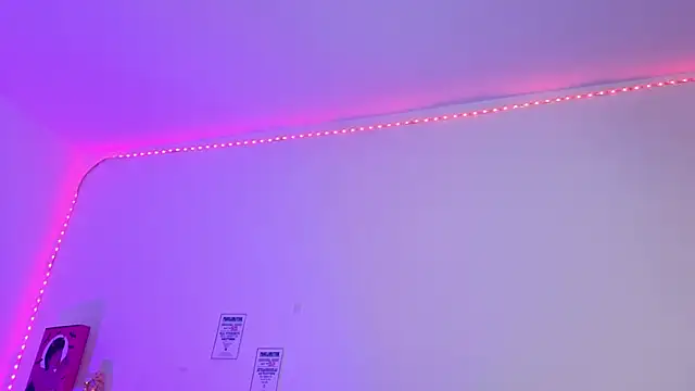 Emily Lindey online show from March 21, 2026, 7:24 am