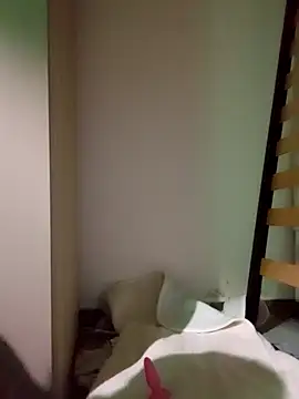 Snapshot of Cucco25 chatting on November 25, 2025, 4:40 pm Cucco25 online show from November 25, 2025, 4:40 pm