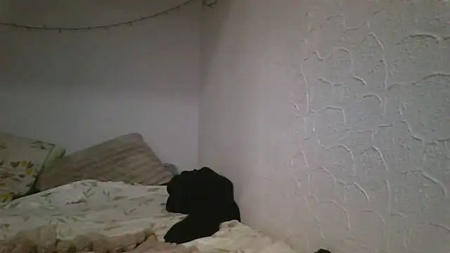 luna tt online show from December 19, 2025, 6:48 pm