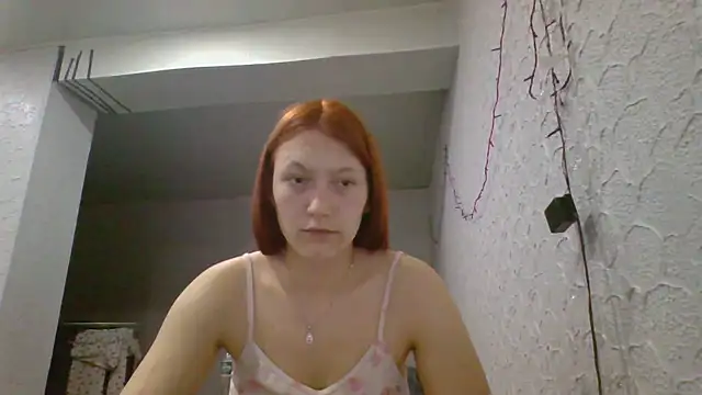 Snapshot of luna_tt chatting on March 11, 2026, 4:35 pm luna tt online show from March 11, 2026, 4:35 pm