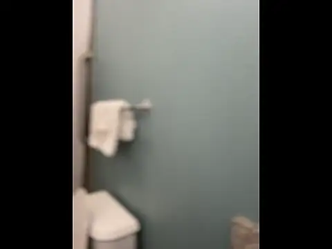 queenkelly1234 online show from April 22, 2026, 4:48 am