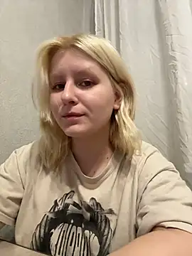 Snapshot of BonnyeBoom chatting on February 25, 2026, 3:32 pm BonnyeBoom online show from February 25, 2026, 3:32 pm