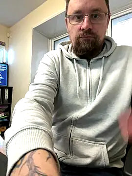 Snapshot of Otis_Firefly chatting on November 14, 2025, 3:22 pm Otis Firefly online show from November 14, 2025, 3:22 pm